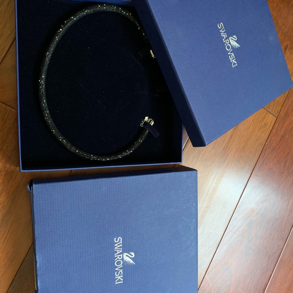 Swavoski Stardust Necklace - Picture 7 of 7